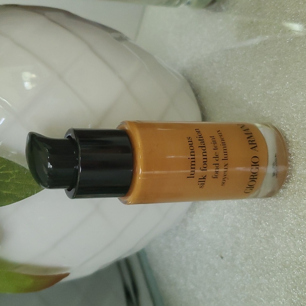 💯Giorgio Armani Luminous Silk Foundation #8.5🌟💫